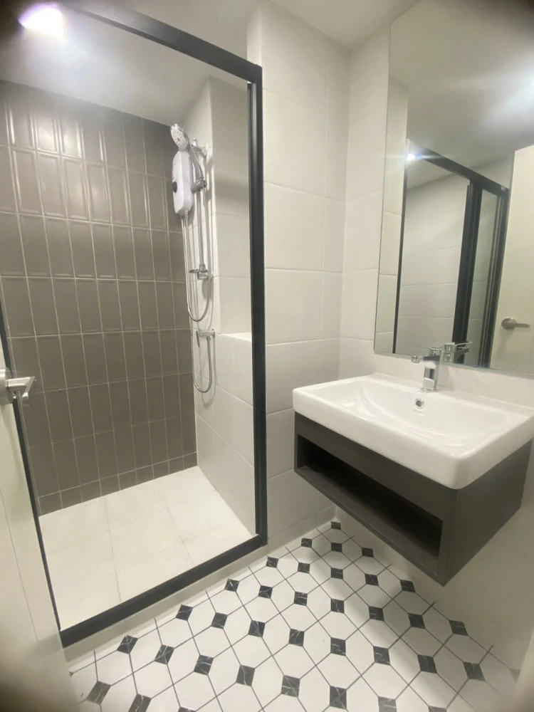 ให้เช่า Kave Wonderland ห้องน่าอยู่ ชั้น 5 เฟอร์นิเจอร์และเครื่องใช้ไฟฟ้าครบครัน หิ้วกระเป๋าเข้าอยู่ได้เลยจ้า