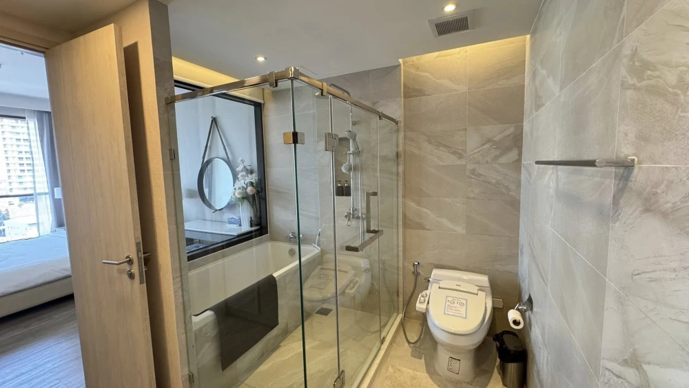 ให้เช่า  KEEN Centre Sriracha ห้องพร้อมอยู่ ชั้นสูง วิวทะเล ห้องกว้างขวางอยู่สบาย จองเลย