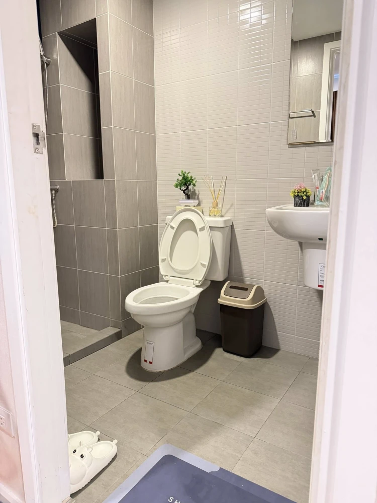 ให้เช่า Kensington Sukhumvit-Theparak 1 ห้องนอน ตกแต่งครบครัน เฟอร์นิเจอร์ครบ หิ้วกระเป๋าเข้าอยู่ได้เลยจ้า