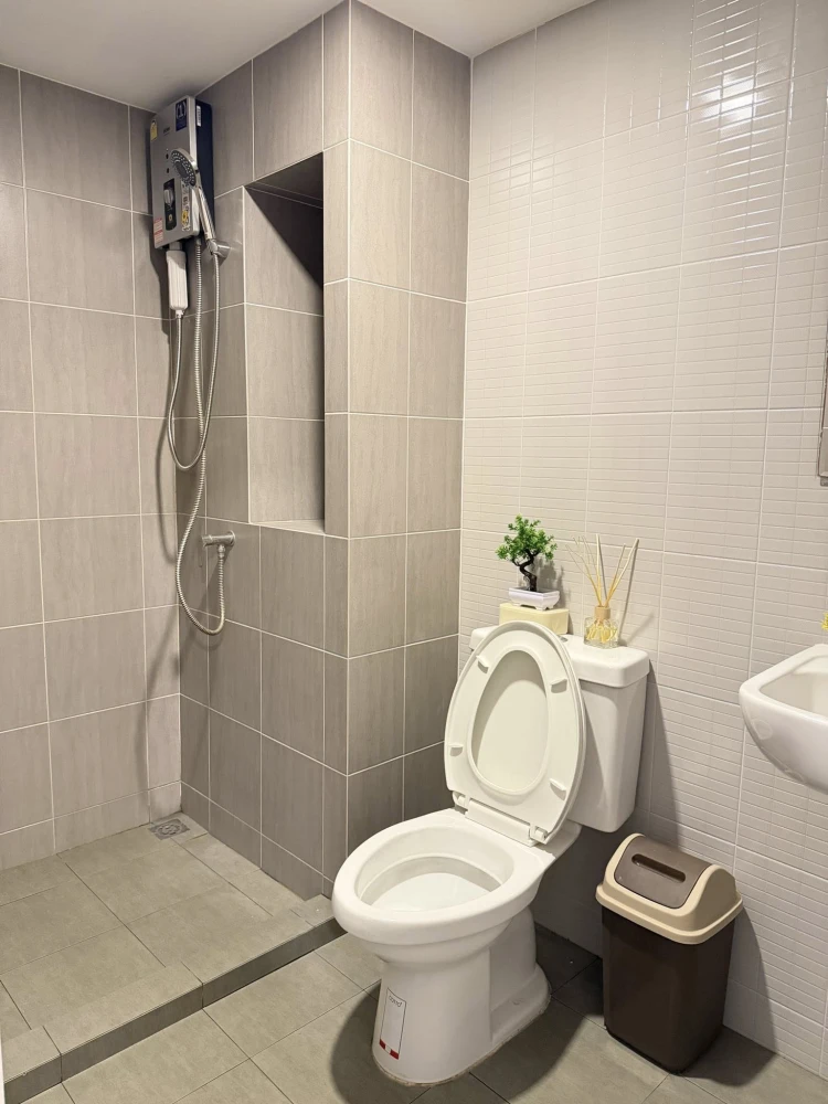 ให้เช่า Kensington Sukhumvit-Theparak 1 ห้องนอน ตกแต่งครบครัน เฟอร์นิเจอร์ครบ หิ้วกระเป๋าเข้าอยู่ได้เลยจ้า