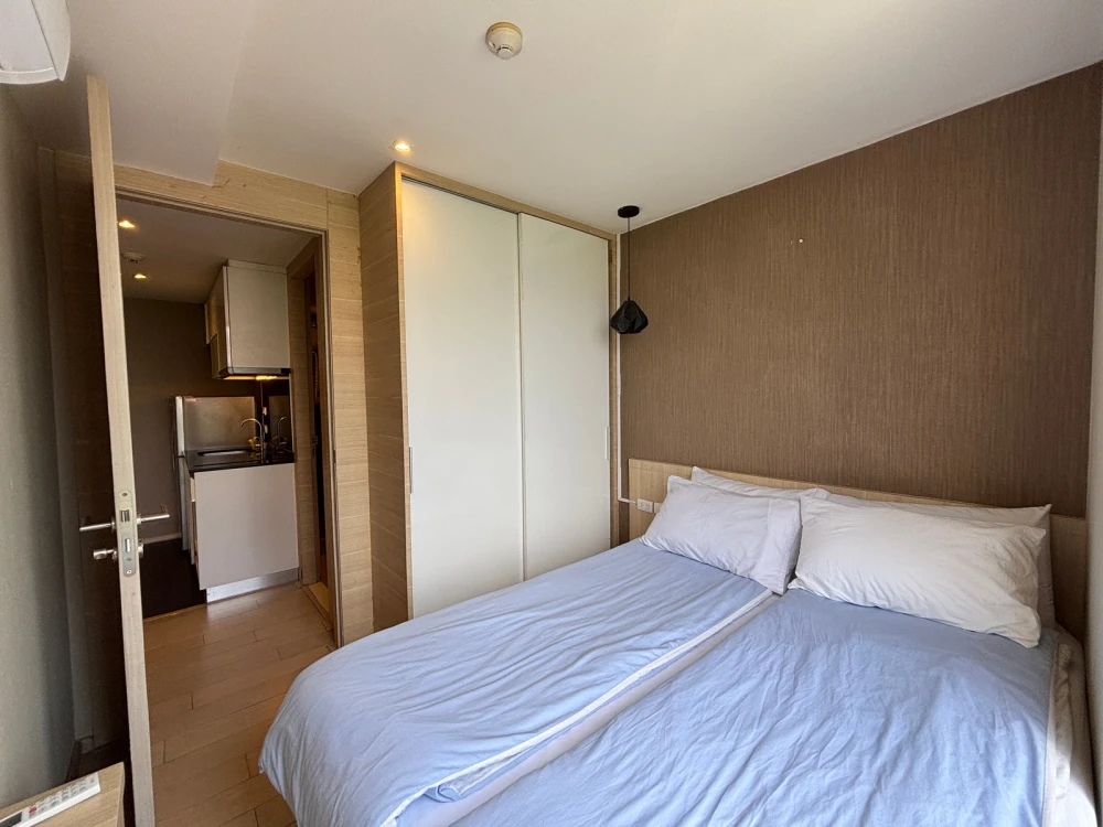 ให้เช่า Klass Condo Silom ชั้น 8 ห้องน่าอยู่ แต่งครบ จองเลย ห้ามพลาด