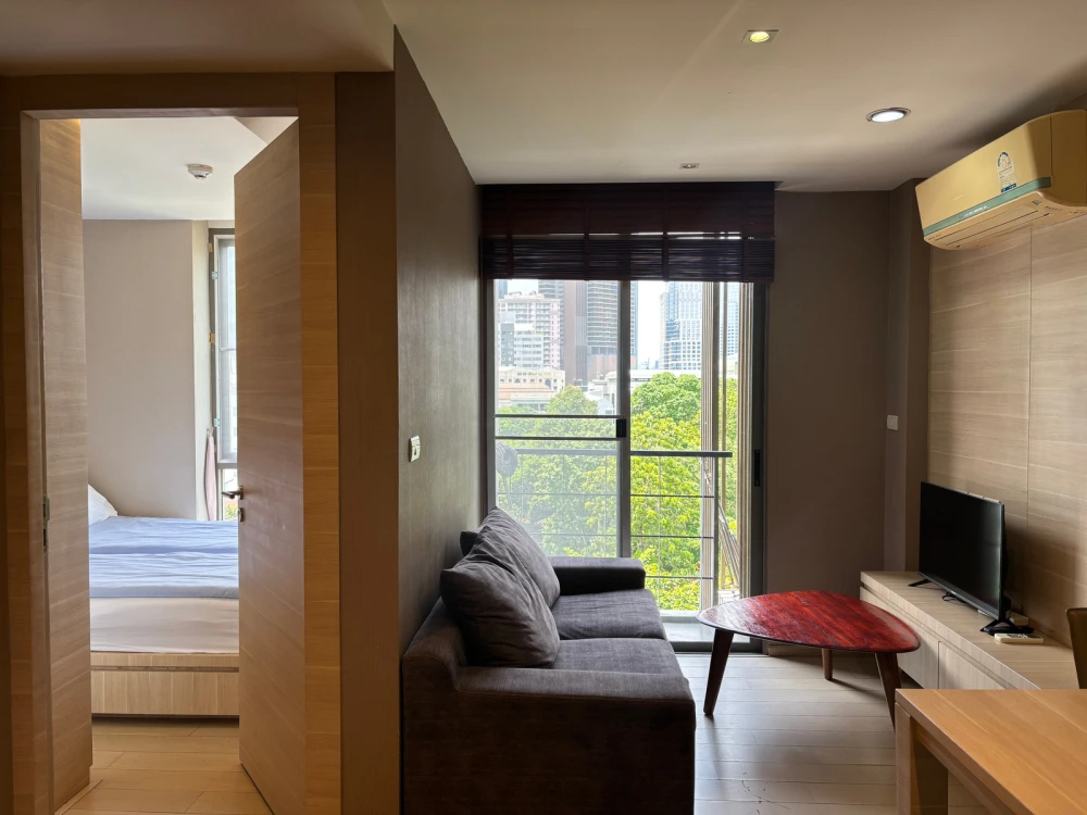 ให้เช่า Klass Condo Silom ชั้น 8 ห้องน่าอยู่ แต่งครบ จองเลย ห้ามพลาด