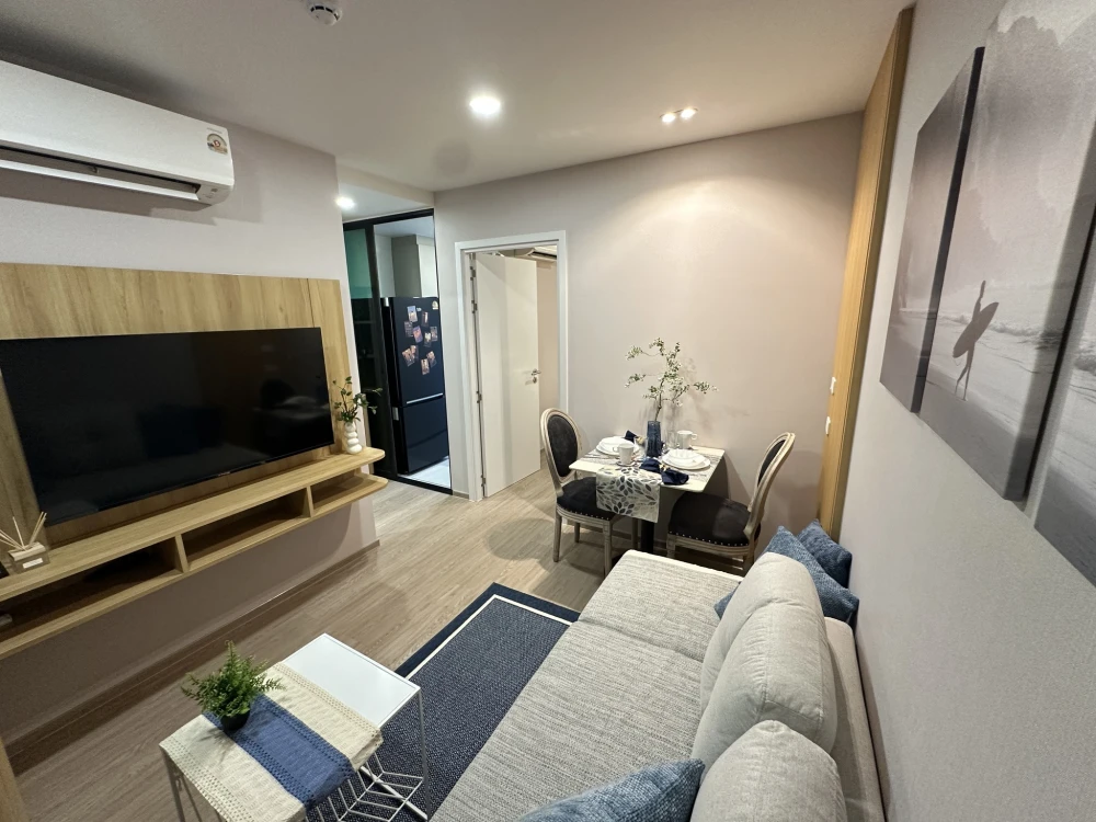 ให้เช่า KLOS Ratchada 7 ห้องแต่งสวยคุมโทน บิ้วอินเฟอร์นิเจอร์อย่างดี จองเลย