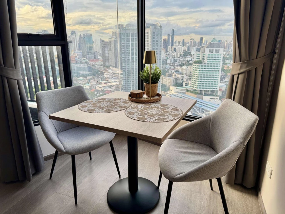 ให้เช่า Knightbridge Space Rama 4 วิวเมืองสุดปัง ชั้น 25 (ดูเพล็กซ์) ตกแต่งครบครันและอุปกรณ์ครบชุด ห้ามพสาด