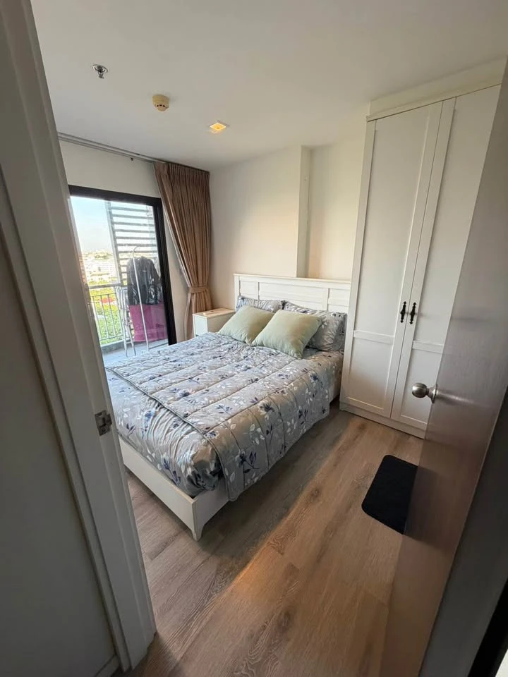 For rent: Knightsbridge Bearing Sukhumvit 107. Spacious room with ample usable space. Don't miss out!