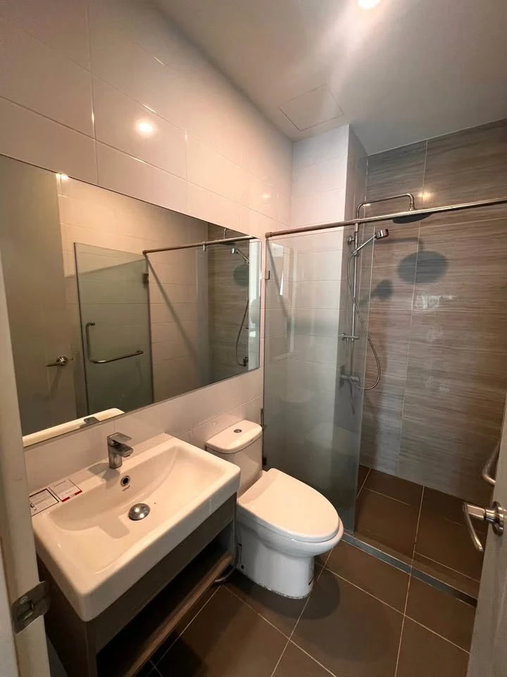 ให้เช่า Knightsbridge Collage Ramkhamhaeng ห้องพร้อมอยู่ เฟอร์ครบ รีบจองเลย
