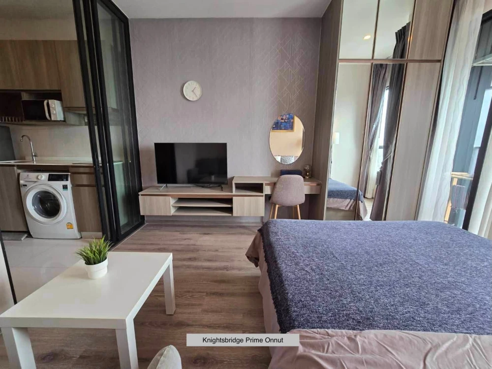 ให้เช่า KnightsBridge Prime On-Nut  ชั้นสูง วิวเมืองสวย โปร่งสบาย เพดานสูง 3 เมตร ให้ความรู้สึกกว้างและโล่งเป็นพิเศษ ต้องจอง