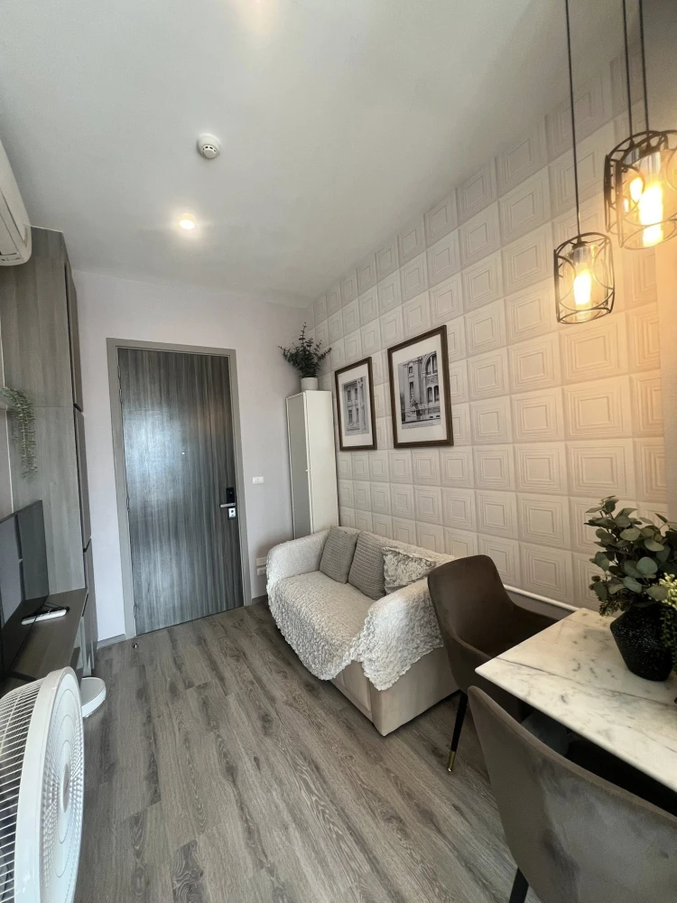 For rent: Knightsbridge Prime On-nut, 27th floor. Stunning city views. Fully furnished with all appliances. Don't miss out!