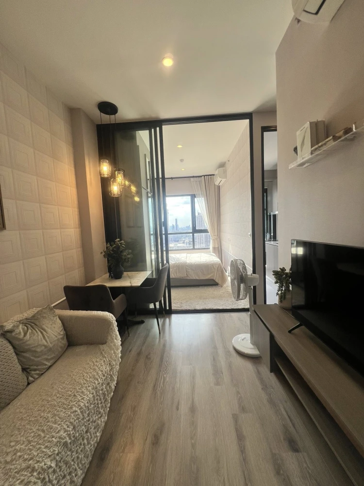 ให้เช่า  Knightsbridge Prime On-nut ชั้น 27 สูงมากๆ ได้วิวเมืองสวยจึ้ง อุปกรณ์เครื่องใช้ไฟฟ้าครบ ห้ามพลาด