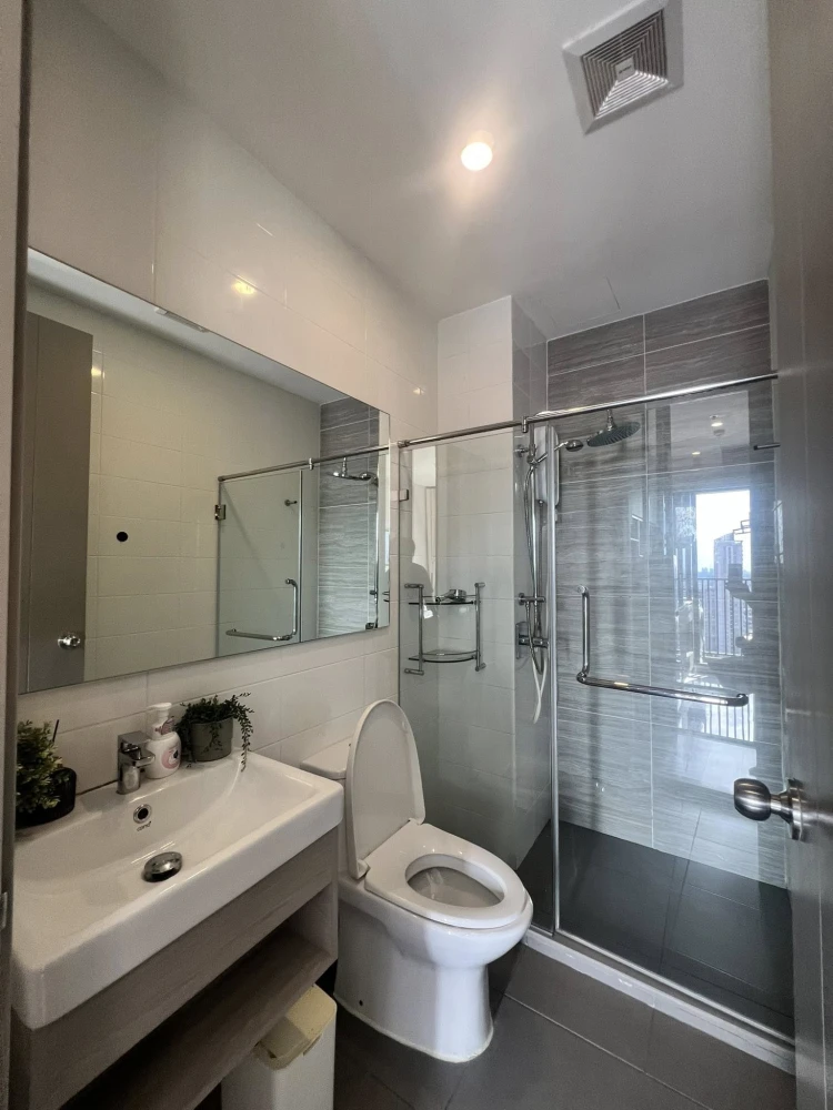 ให้เช่า  Knightsbridge Prime On-nut ชั้น 27 สูงมากๆ ได้วิวเมืองสวยจึ้ง อุปกรณ์เครื่องใช้ไฟฟ้าครบ ห้ามพลาด