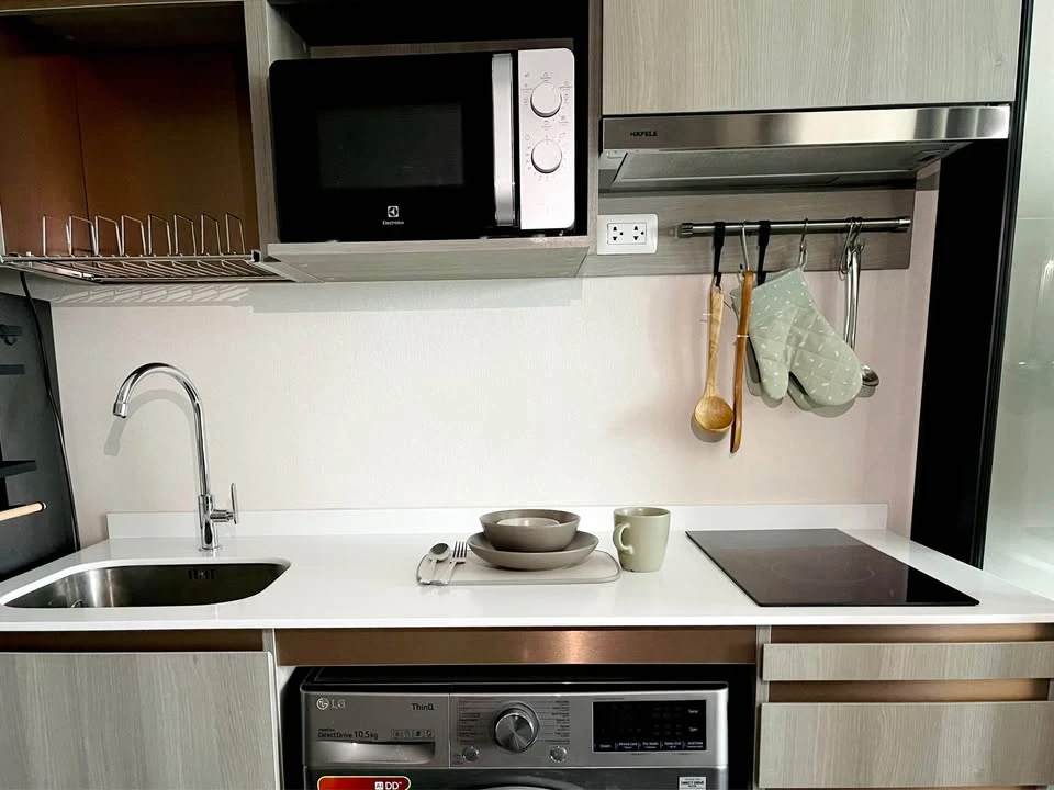 ให้เช่า Knightsbridge Prime-Onnut ห้องสตูดิโอ ตกแต่งคุมโทน เฟอร์ครบครัน จองเลย