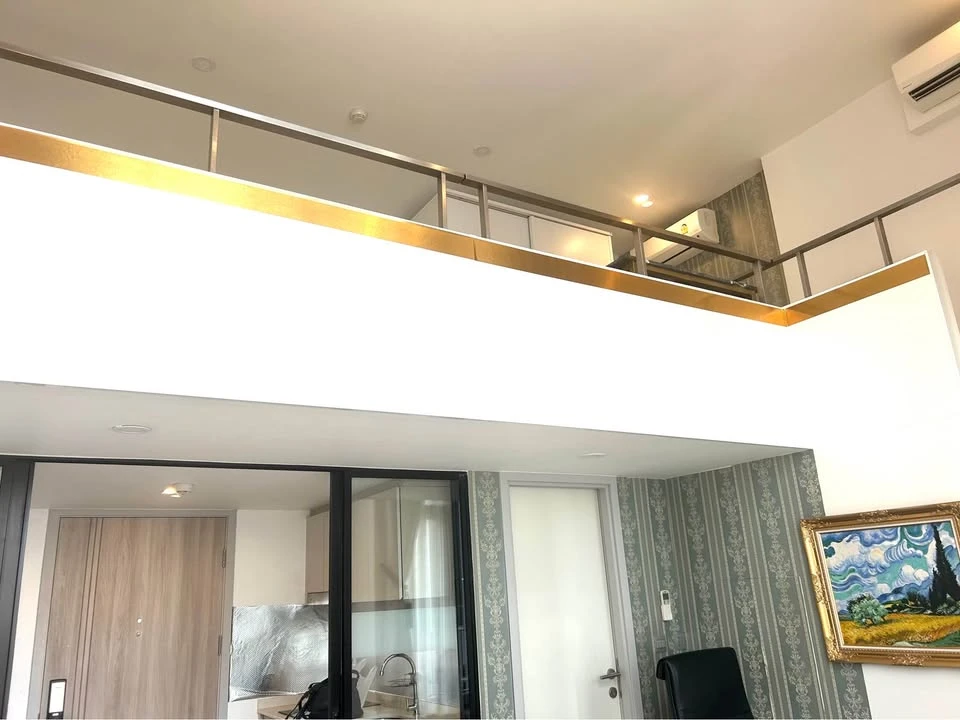 ให้เช่า Knightsbridge Prime Sathorn ห้อง duplex มีบันไดเดbนขึ้นชั้น 2 ได้ ชั้น 29 วิวเมือง ห้องสวยสุดปัง ห้ามพลาด