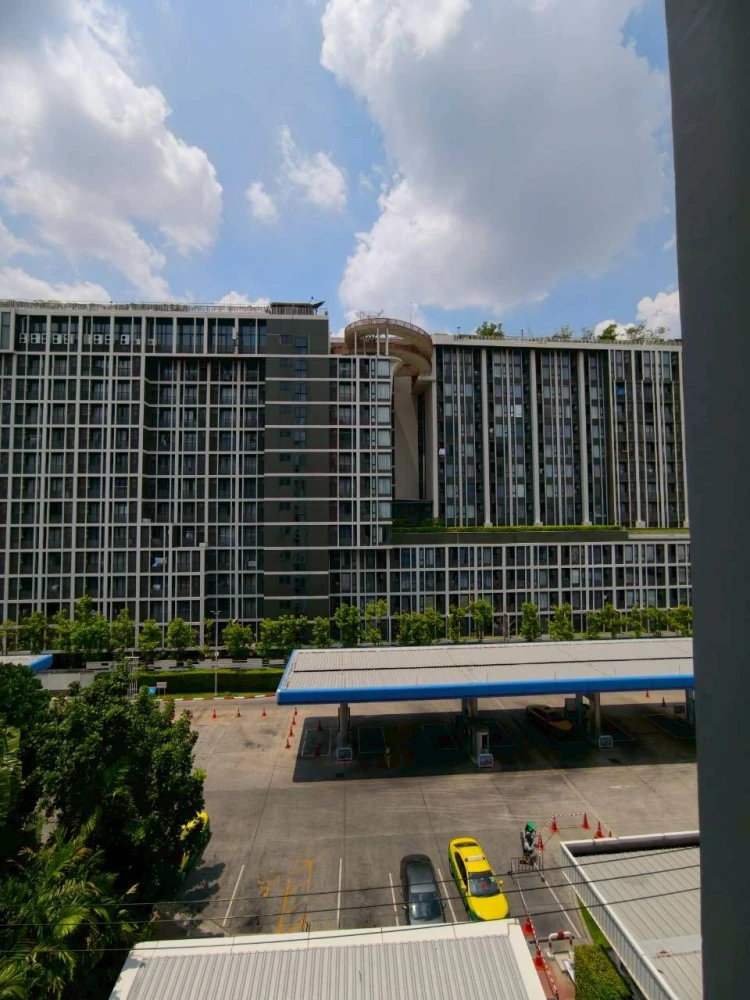 ให้เช่า Knightsbridge Skycity Saphanmai เฟอร์นิเจอร์และเครื่องใช้ไฟฟ้าครบ มาแต่ตัวเข้าอยู่ได้เลย