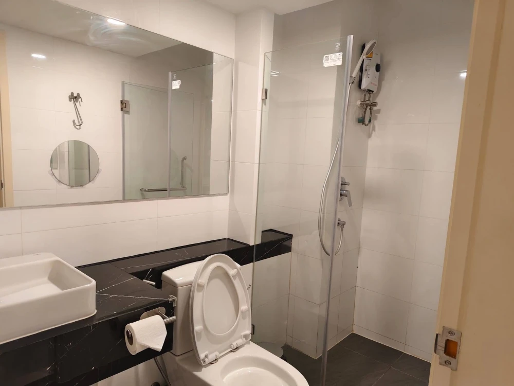 ให้เช่า KnightsBridge Space Rama 9 ห้องน่าอยู่ เพดานสูงโปร่งโล่ง พื้นที่ใช้สอยเยอะ มาพร้อมเฟอร์ครบครัน จองเลย