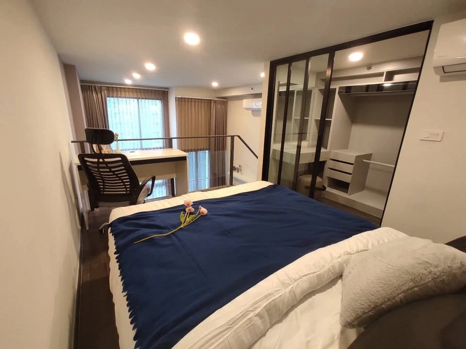 ให้เช่า Knightsbridge Space Rama 9 ห้องอยู่ชั้นสูงมากๆ ตกแต่งสไตล์โมเดิร์น เฟอร์ครบ รีบจองให้ไว