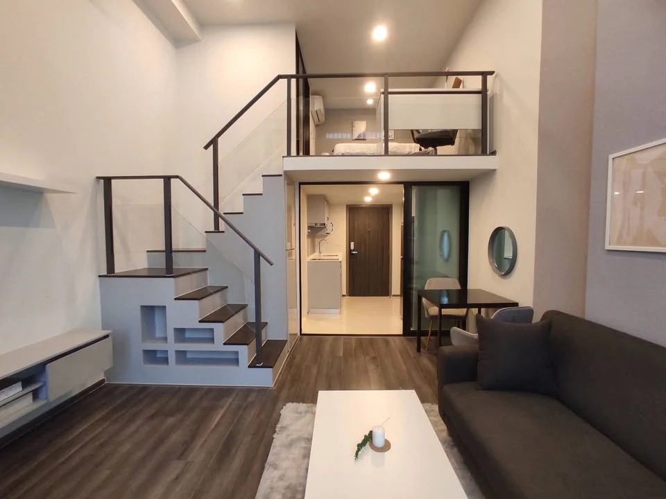 ให้เช่า Knightsbridge Space Rama 9 ห้องอยู่ชั้นสูงมากๆ ตกแต่งสไตล์โมเดิร์น เฟอร์ครบ รีบจองให้ไว