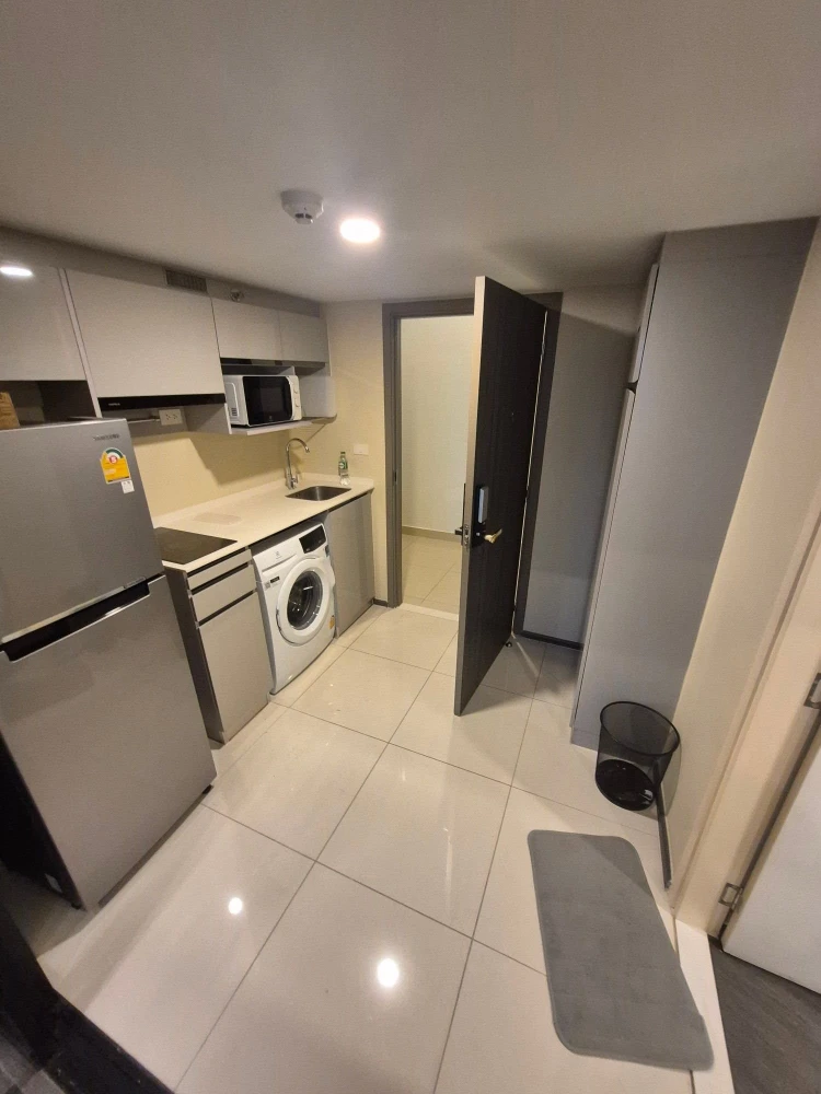 ให้เช่า Knightsbridge space rama 9 ห้องอยู่ชั้น 26 สูงมากๆ เฟอร์นิเจอร์ครบครัน พร้อมแล้วอย่ารอช้า