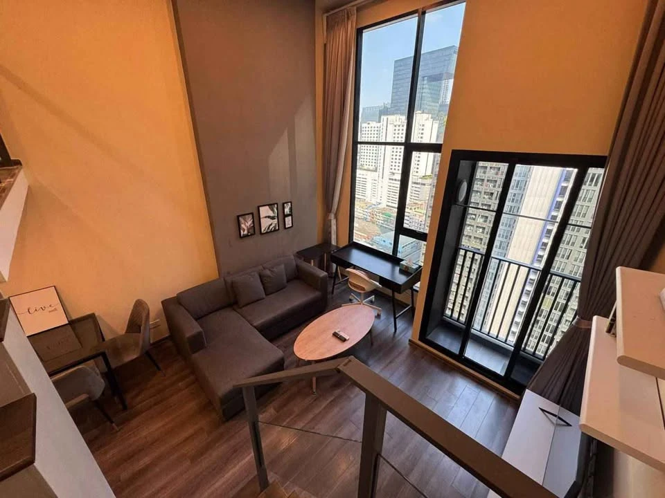 ให้เช่า Knightsbridge Space Rama 9 ห้อง Duplex ตกแต่งสไตล์โมเดิร์น เฟอร์ครบ มาแต่ตัวเข้าอยู่ได้เลย