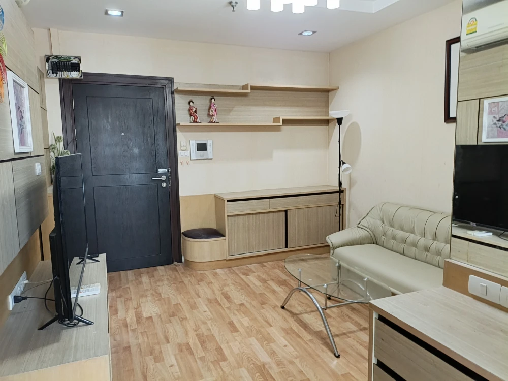 ให้เช่า Ladda Condoview ห้องแต่งสวยคุมโทน บิ้วอินหัวเตียงอย่างดี เฟอร์ครบครัน วิวสวย จองเลย