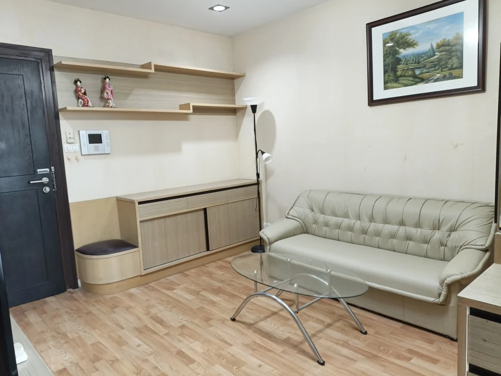 ให้เช่า Ladda Condoview ห้องแต่งสวยคุมโทน บิ้วอินหัวเตียงอย่างดี เฟอร์ครบครัน วิวสวย จองเลย