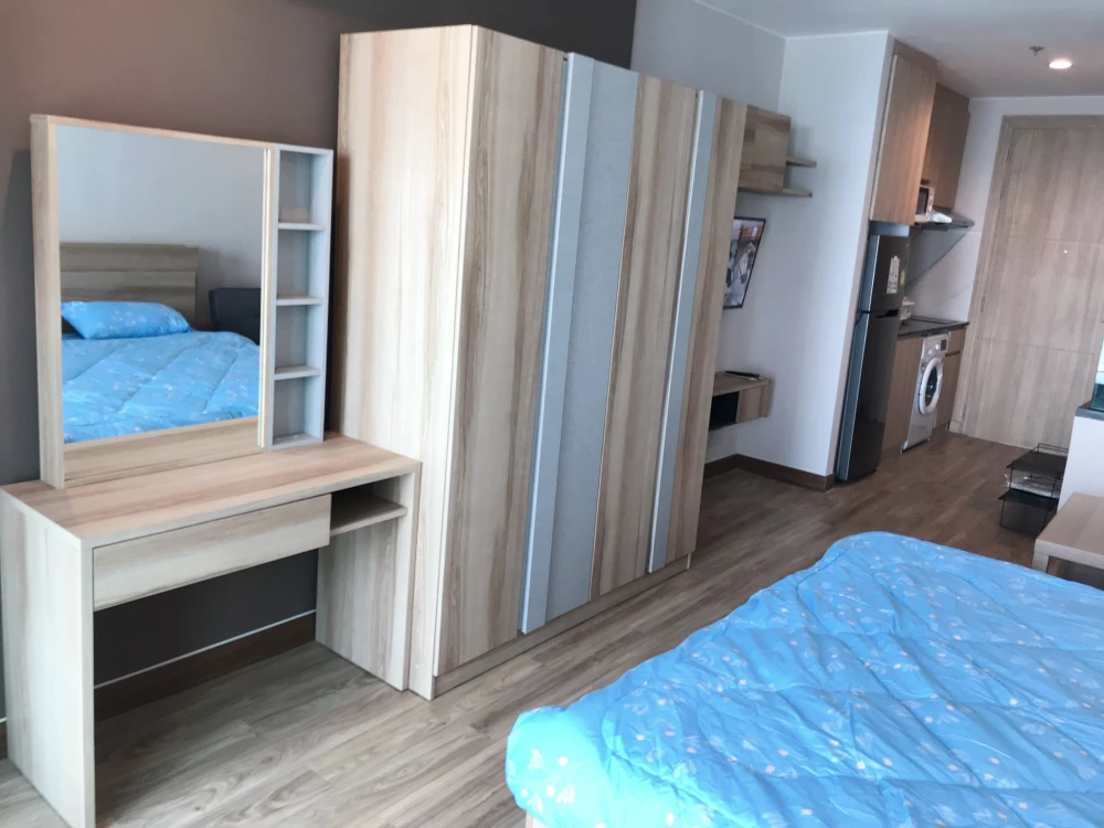 ให้เช่า Ladda Plus Sriracha ห้องสตูดิโอ มาพร้อมสิ่งอำนวยความสะดวกครบครัน วิวทะเลสวย ดีแบบนี้จะรออะไร