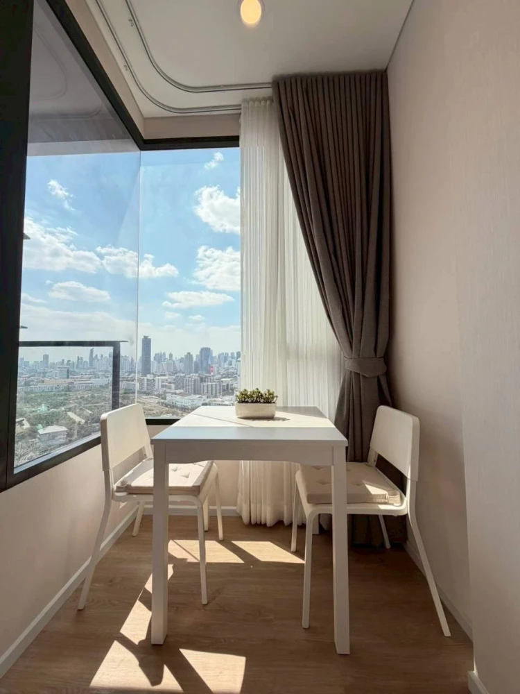 ให้เช่า Landmark @MRTA Station คอนโด Duplex 2 ชั้น เพดานสูง โปร่ง โล่ง อยู่สบาย หิ้วกระเป๋าเข้าอยู่ได้ทันที