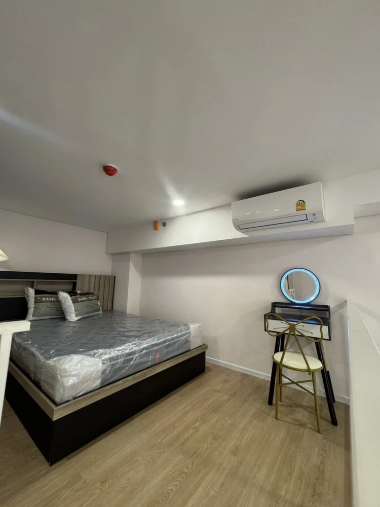 ให้เช่า Landmark @MRTA Station ห้อง Duplex เฟอร์ครบ พร้อมเข้าอยู่แล้วจ้า