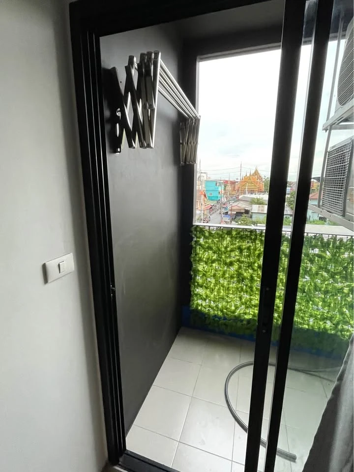 ให้เช่า Larissa Condo Praksa 5 1 ห้องนอน 1 ห้องน้ำ มาพร้อมเฟอร์นิเจอร์ครบครัน หิ้วกระเป๋าเข้าอยู่ได้เลยจ้า