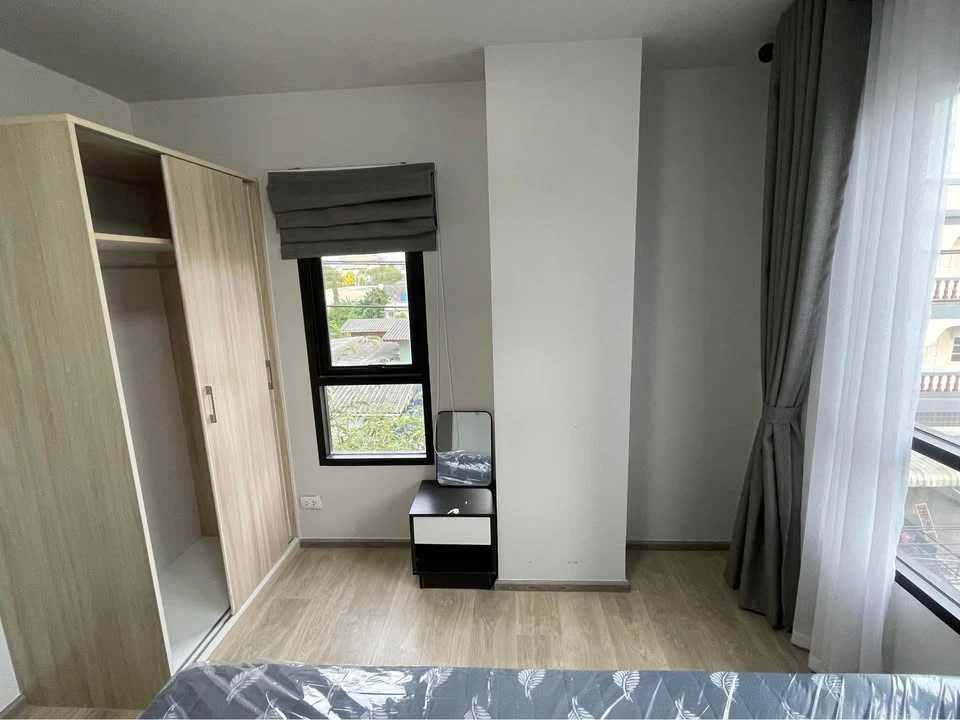 ให้เช่า Larissa Condo Praksa 5 1 ห้องนอน 1 ห้องน้ำ มาพร้อมเฟอร์นิเจอร์ครบครัน หิ้วกระเป๋าเข้าอยู่ได้เลยจ้า