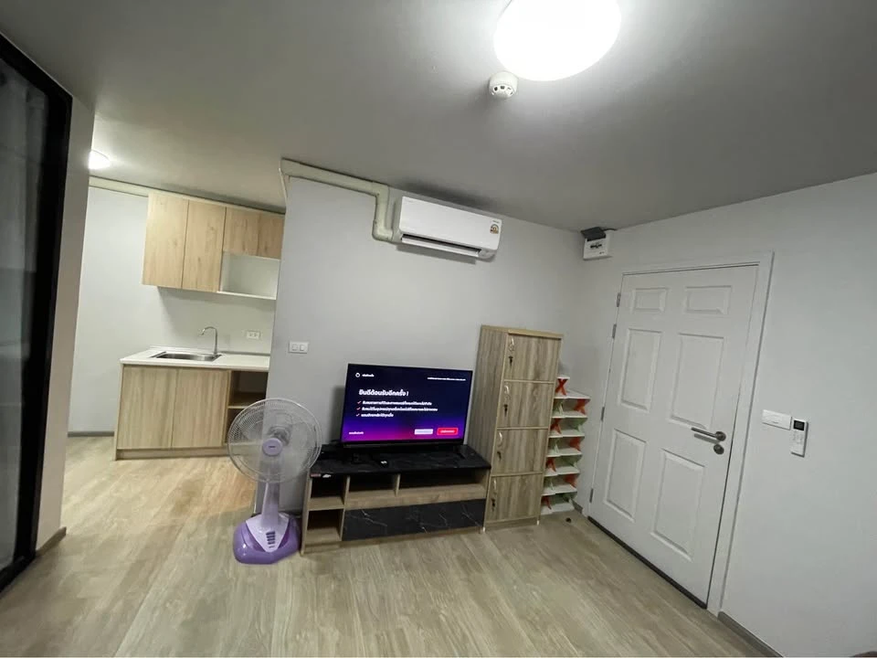 ให้เช่า Larissa Condo Praksa 5 1 ห้องนอน 1 ห้องน้ำ มาพร้อมเฟอร์นิเจอร์ครบครัน หิ้วกระเป๋าเข้าอยู่ได้เลยจ้า