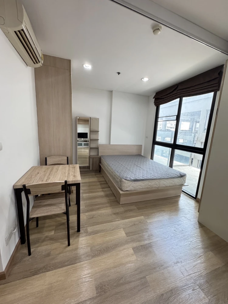 ให้เช่า  lDEO Ratchada-Huaikwang ห้องพร้อมอยู่ สิ่งอำนวยความสะดวกครบ รีบมาจองลย อย่าพลาด