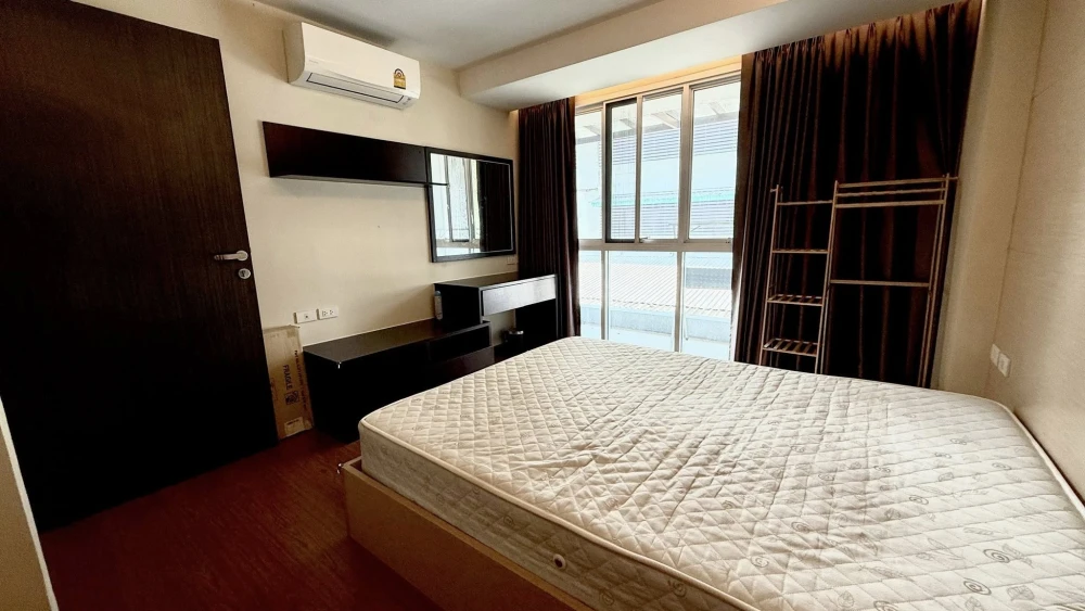 ให้เช่า Le champ premiun ห้องกว้างขวางอยู่สบายมากๆ เฟอร์นิเจอร์ Build in แน่นๆ รีบจองเลย