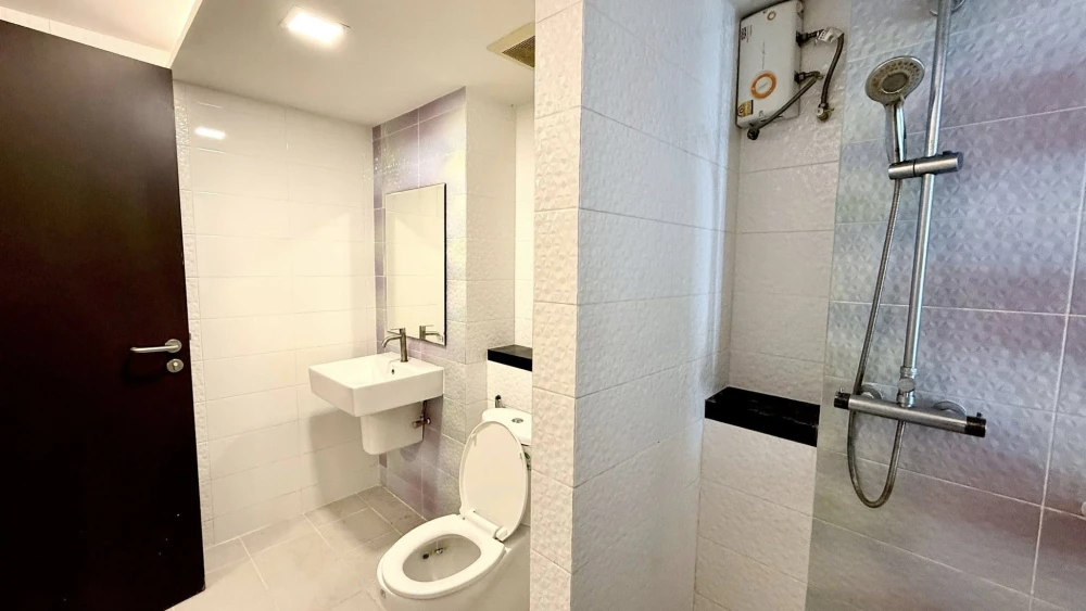 ให้เช่า Le champ premiun ห้องกว้างขวางอยู่สบายมากๆ เฟอร์นิเจอร์ Build in แน่นๆ รีบจองเลย