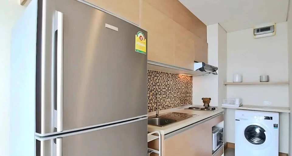 ให้เช่า Le Luk condo ห้องน่าอยู่ ชั้นสูง เฟอร์นิเจอร์ เครื่องใช้ไฟฟ้าครบ มีอ่างอาบน้ำ ดีแบบนี้ไม่จองคือพลาด!!!