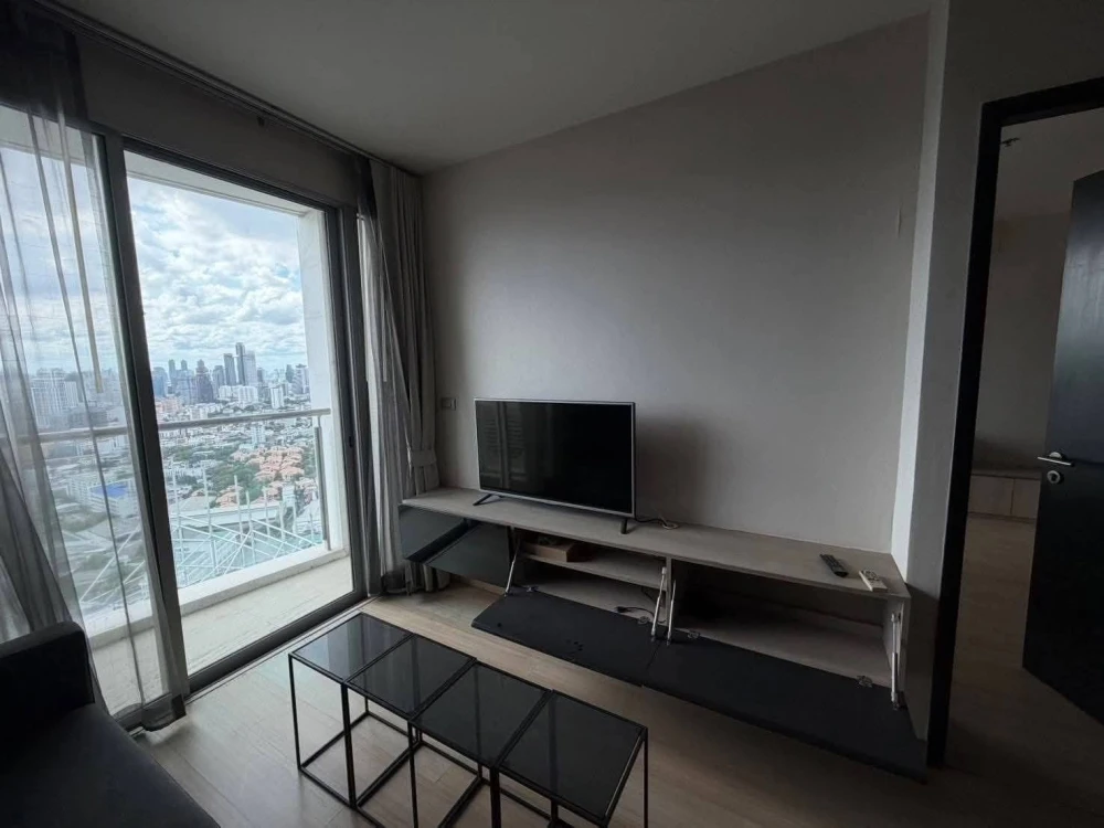 ให้เช่า Le Luk Condominium ชั้น 38 ห้องแต่งครบ น่าอยู่ สนใจจองเลย ห้ามพลาด