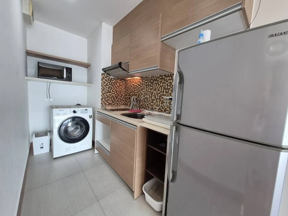 ให้เช่า Le Luk Condominium ห้องกว้างขวาง พื้นที่ใช้สอยจุใจ สิ่งอำนวยความสะดวกครบ มาจองเลย