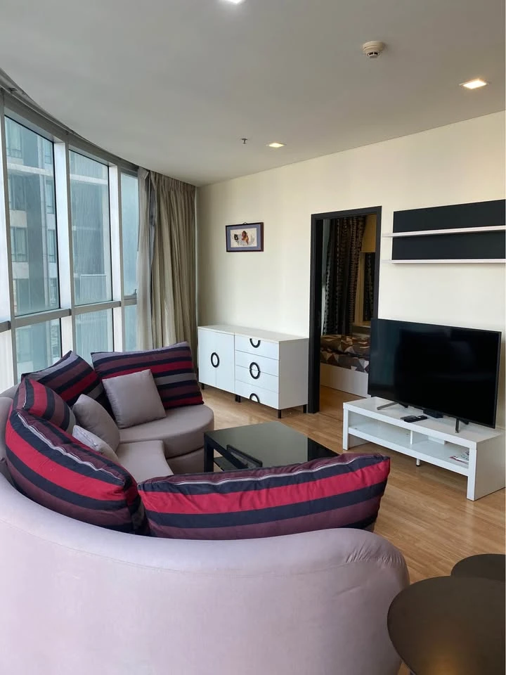 ให้เช่า Le Luk Condominium ห้องมุมเป็นส่วนตัวสุดๆ ได้วิวพาโนรามาเริ่ด พื้นที่ห้องกว้างมาก สนใจจองเลย
