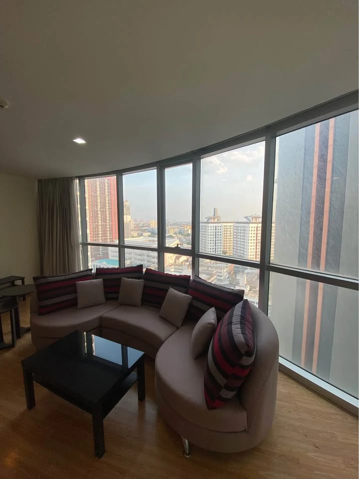 ให้เช่า Le Luk Condominium ห้องมุมเป็นส่วนตัวสุดๆ ได้วิวพาโนรามาเริ่ด พื้นที่ห้องกว้างมาก สนใจจองเลย