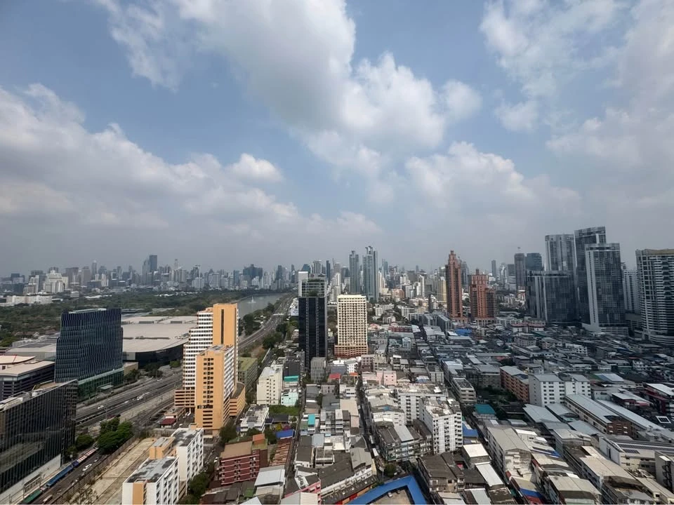 ให้เช่า Life พระราม 4 - อโศก Duplex 2 ชั้น อยู่ชั้น 35 ขนาด 48 ตร.ม. เฟอร์นิเจอร์เครื่องใช้ไฟครบ พลาดแล้วจะเสียใจ