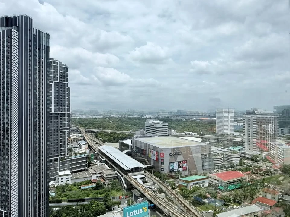 ให้เช่า Life พหลฯ-ลาดพร้าว ชั้นสูง มีระเบียงวิวโล่ง ฝั่งสวนจัตุจักร รับลม ห้องตกแต่งสวยมีสไตล์ พร้อมเข้าอยู่