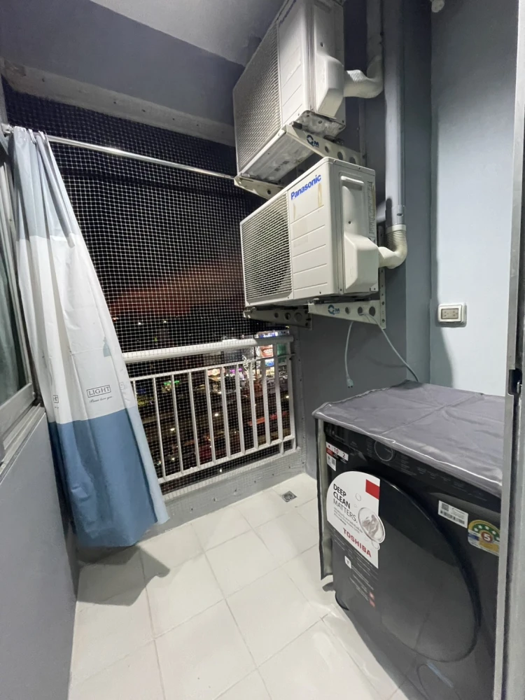 ให้เช่า Life @ Ratchada-Huaikwang ห้องกว้างพื้นที่ใช้สอยเยอะ เฟอร์นิเจอร์ครบครัน หิ้วกระเป๋าเข้าอยู่ได้เลยจ้า