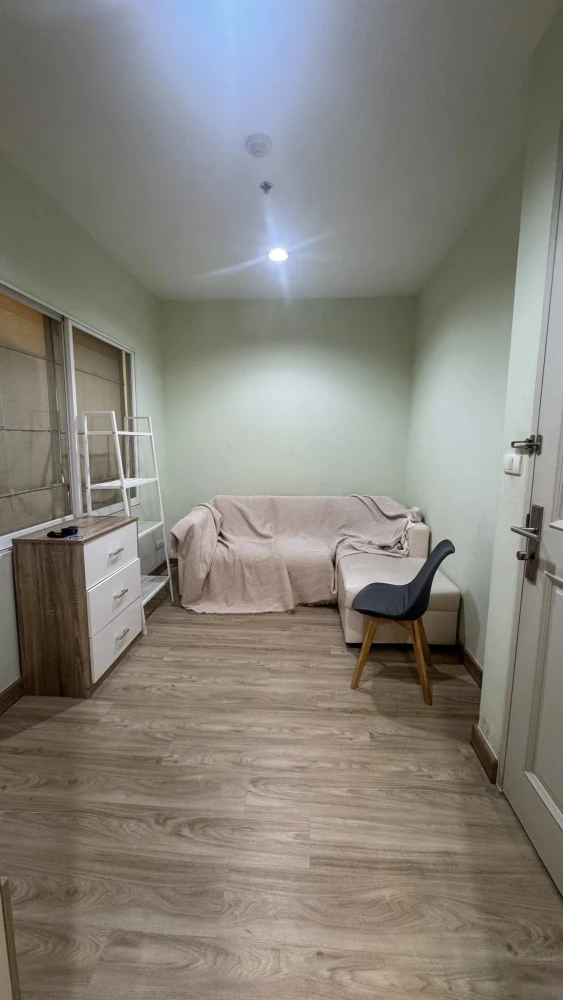 ให้เช่า Life @ Ratchada-Sutthisan ห้องขนาด 30 sq.m. พร้อมเฟอร์นิเจอร์ครบครัน พลาดแล้วจะเสียใจ