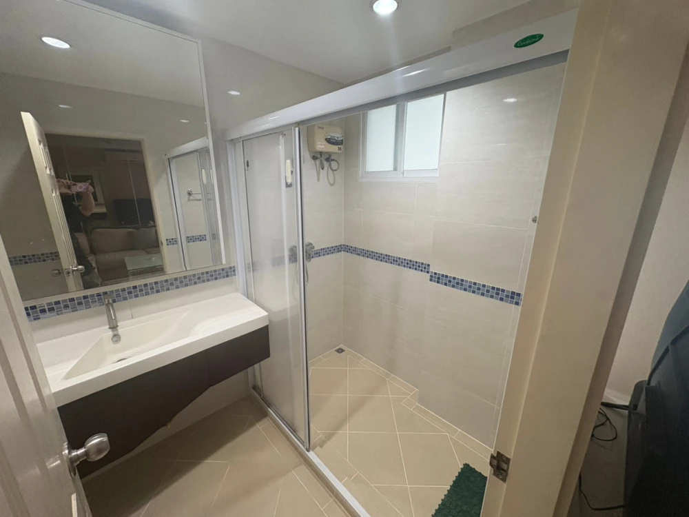 ให้เช่า Life @ Sathorn 10 ห้องกว้าง แต่งครบ พร้อมอยู่ จองเลย ด่วนๆจ้า