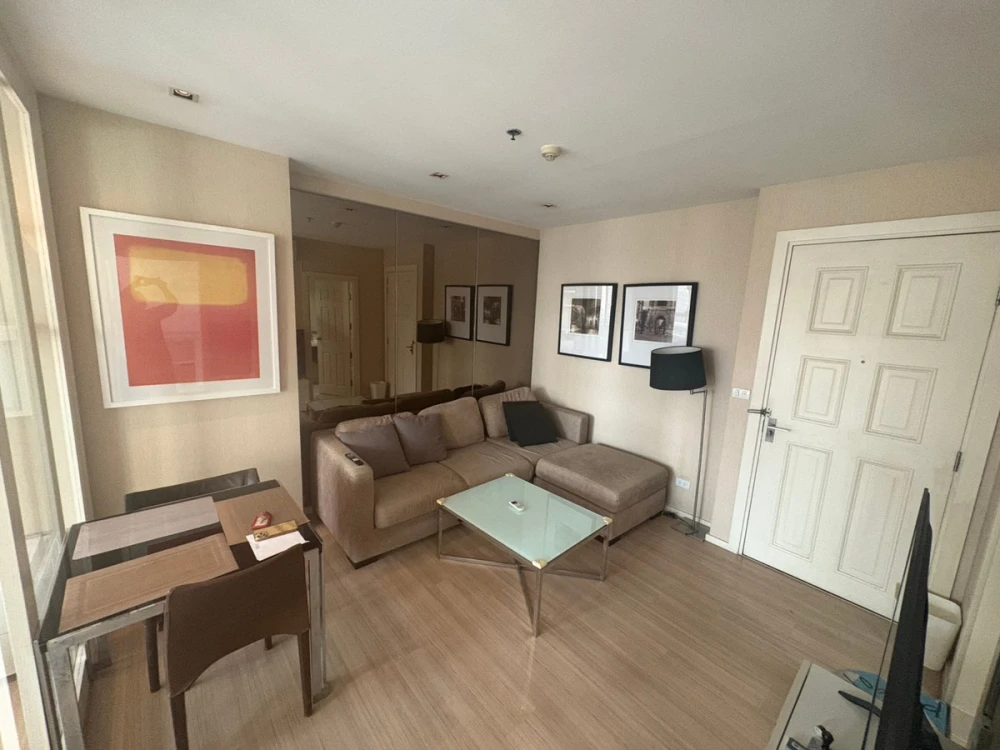 ให้เช่า Life @ Sathorn 10 ห้องกว้าง แต่งครบ พร้อมอยู่ จองเลย ด่วนๆจ้า