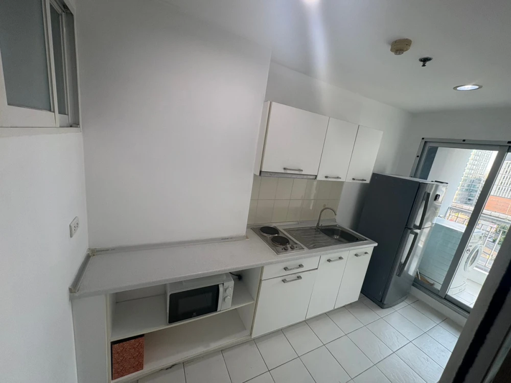 ให้เช่า Life @ Sathorn 10 ห้องกว้าง แต่งครบ พร้อมอยู่ จองเลย ด่วนๆจ้า