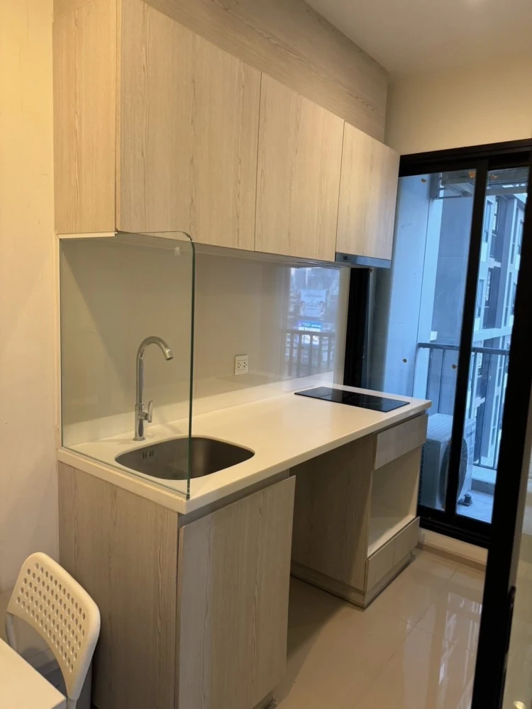 ให้เช่า Life Asoke ชั้น 11 วิวสระว่ายน้ำ พร้อมเครื่องใช้ไฟฟ้าครบครัน ต้องจัดแล้ว