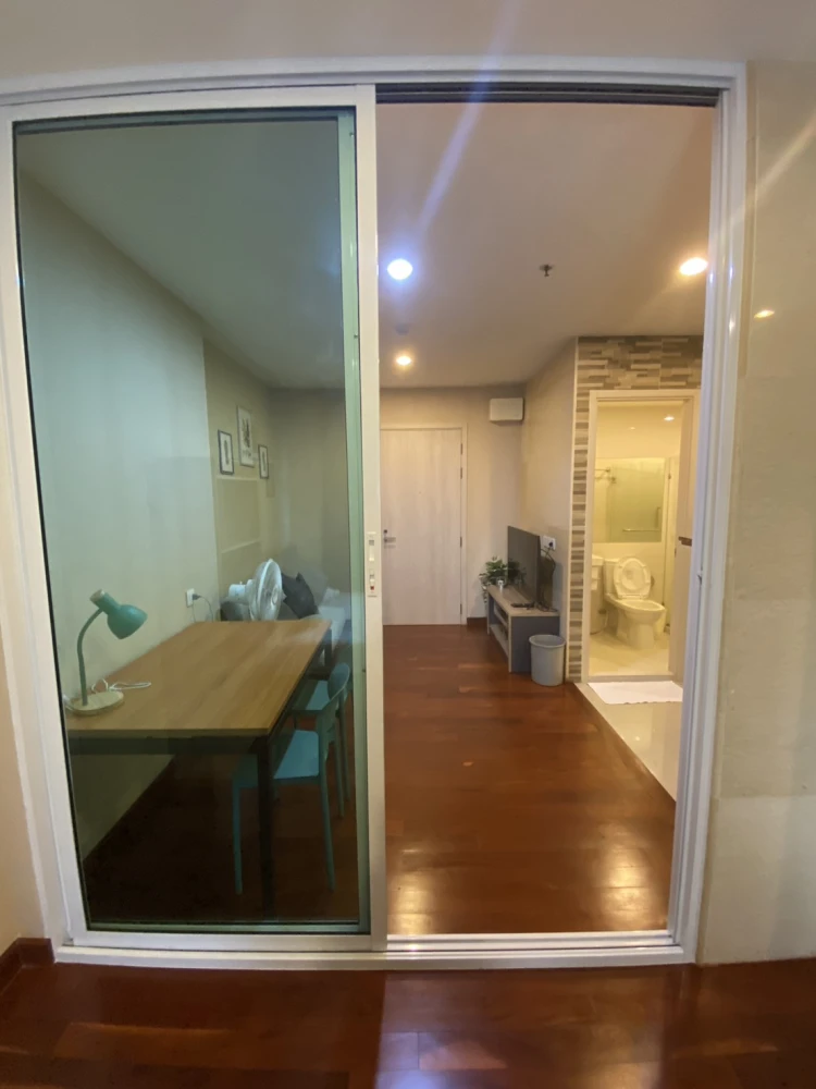 ให้เช่า Life Asoke ชั้น 18 มาพร้อมการตกแต่งที่ครบครัน สนใจรีบจองเลย ห้ามพลาด ด่วนๆจ้า