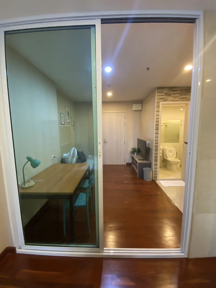 ให้เช่า Life Asoke ชั้น 18 มาพร้อมการตกแต่งที่ครบครัน สนใจรีบจองเลย ห้ามพลาด ด่วนๆจ้า