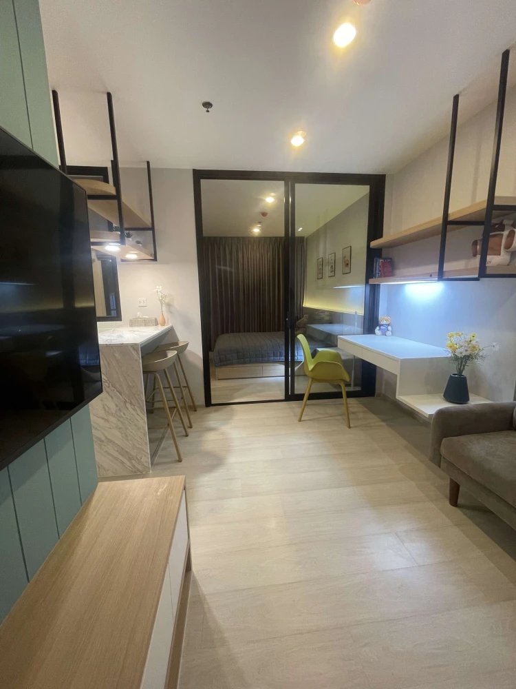 ให้เช่า Life Asoke ชั้น 32 สูงมากๆ อยู่ทิศเหนือเย็นสบายทั้งวัน ตกแต่งบิวท์อินเริ่ดๆ สนใจจองเลย