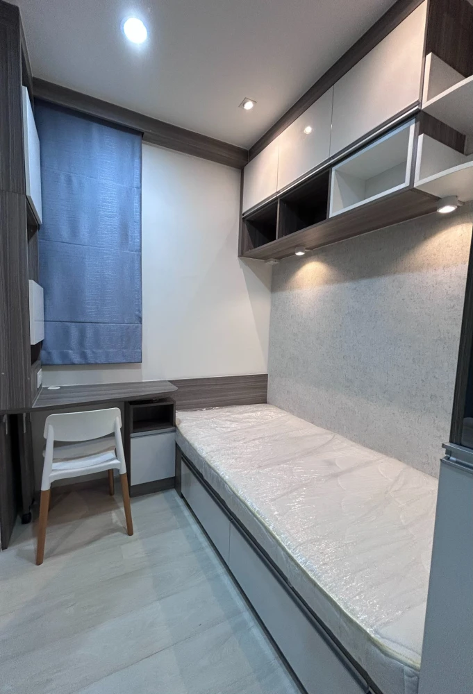 ให้เช่า Life Asoke ห้องพร้อมอยู่ เฟอร์พร้อม + เครื่องใช้ไฟฟ้าครบ ชั้นสูง จองเลย